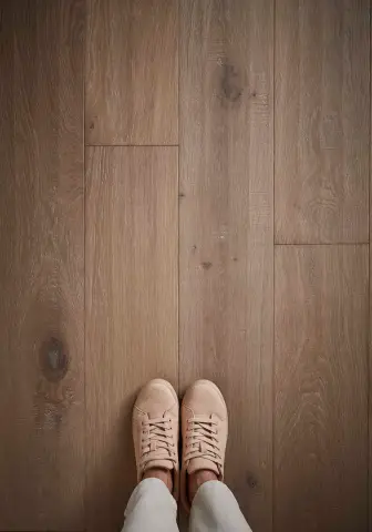 Baltra Oak view 3