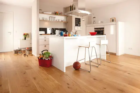Plank Castle Oak Transparent Vivo view 2