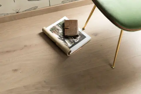 Plank Castle Oak Warm Grey Animoso view 4