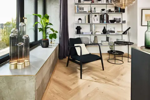 Herringbone Click Oak Transparent Animoso view 2