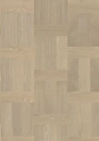 Oak engineered hardwood flooring