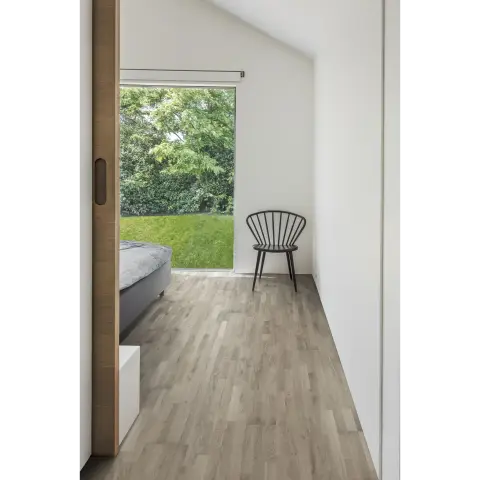 Oak Alloy view 4