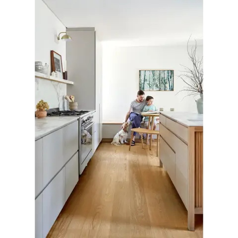 Oak Nutmeg Plank view 2