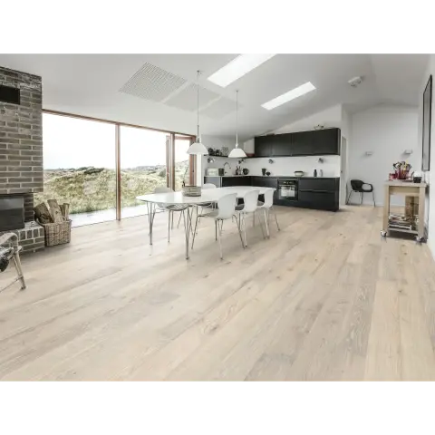 Oak Nouveau Blonde view 2