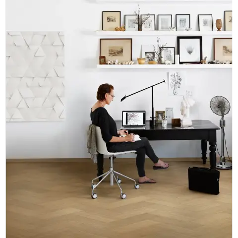 Oak Sage Herringbone view 3