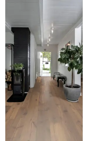 Oak Ombra view 4