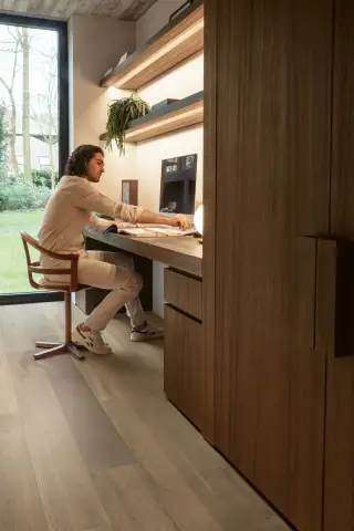 Latte Oak Oiled view 4